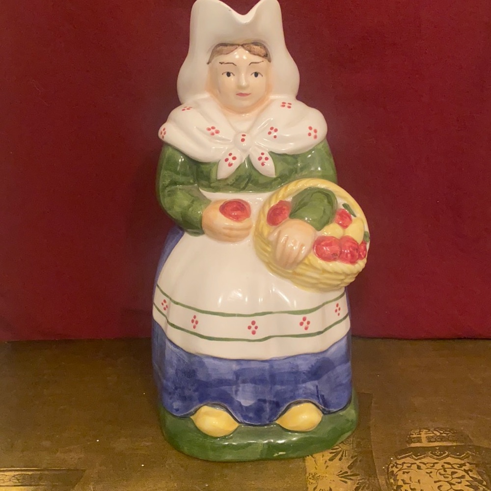 Rare Vintage Pitcher Dutch Lady